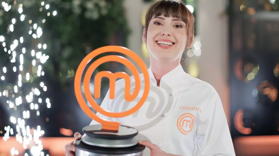 Florin Dumitrescu îi felicită pe câștigători MasterChef 2025