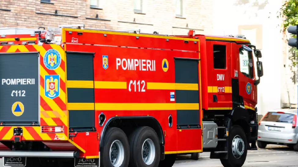 Incendiu devastator într-un bloc din Ploiești