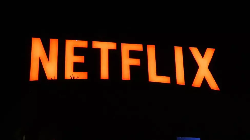 Netflix se retrage, Paramount câștigă Warner Bros