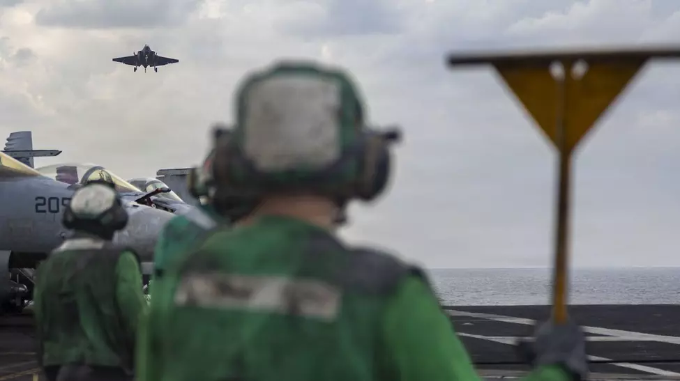 SUA doboară dronă iraniană în Marea Arabiei