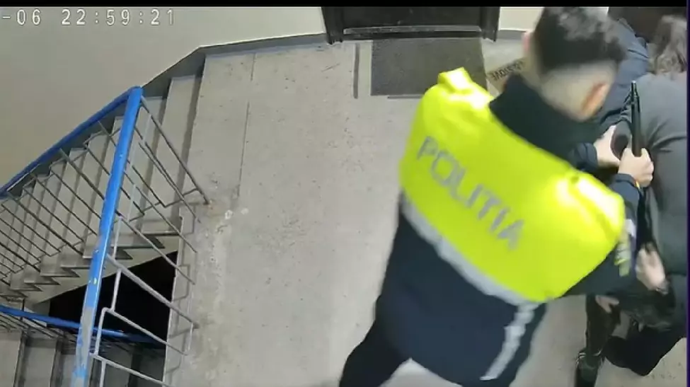 Doi polițiști din Constanța, agresați de un bărbat cu afecțiuni psihice