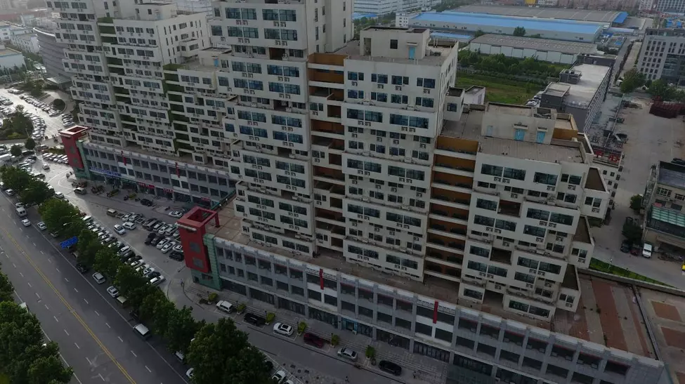 Criza locurilor de veci în China