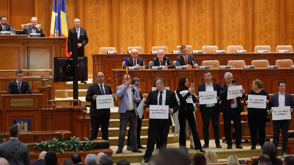 Grindeanu amenință AUR cu pedepse în Parlament