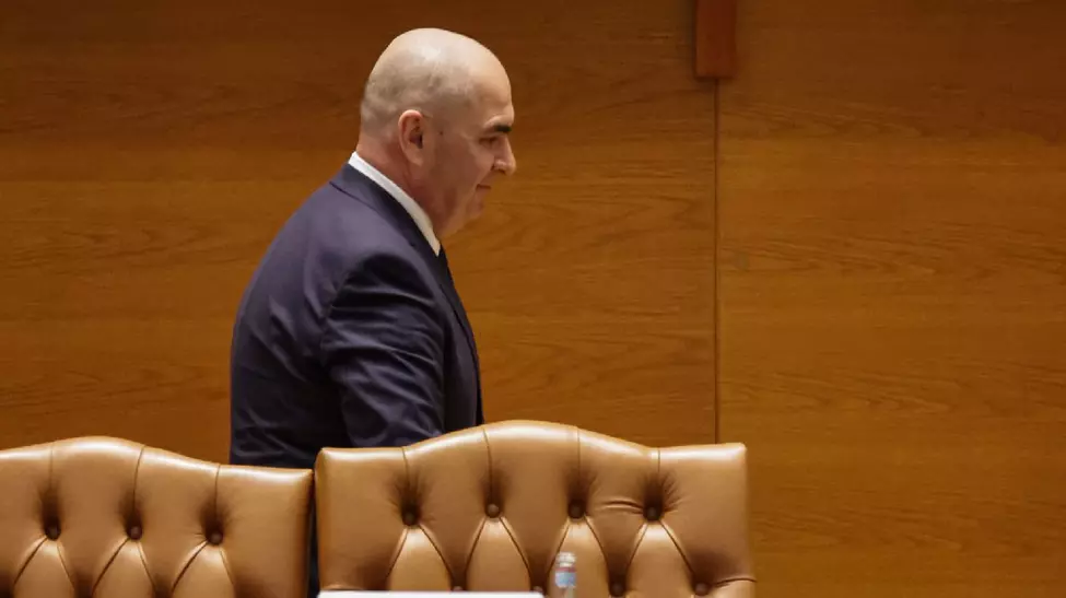 Ce urmează după demiterea premierului Bolojan